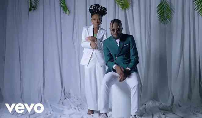 Nomfundo Moh – Sibaningi Ft. Kwesta Video download